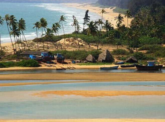 Shiroda Beach, Sindhudurg, Maharashtra - Vushii.com Shiroda Beach, Sindhudurg, Maharashtra - Vushii.com